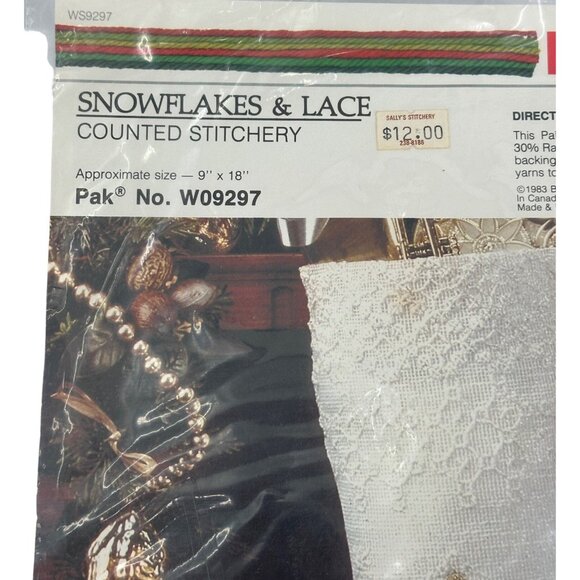 Vintage Bernat Snowflakes & Lace Counted Stitchery Christmas Stocking Kit Sealed - Picture 2 of 9